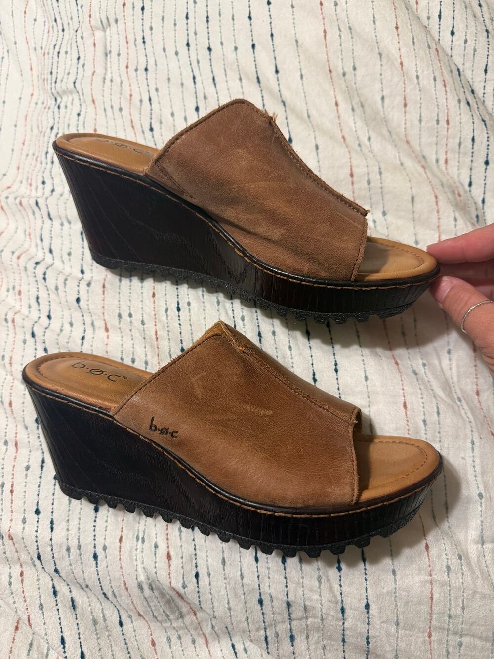 b.o.c Born Concept Brown Leather Wedge Slide Sandals Size 8 Women’s
